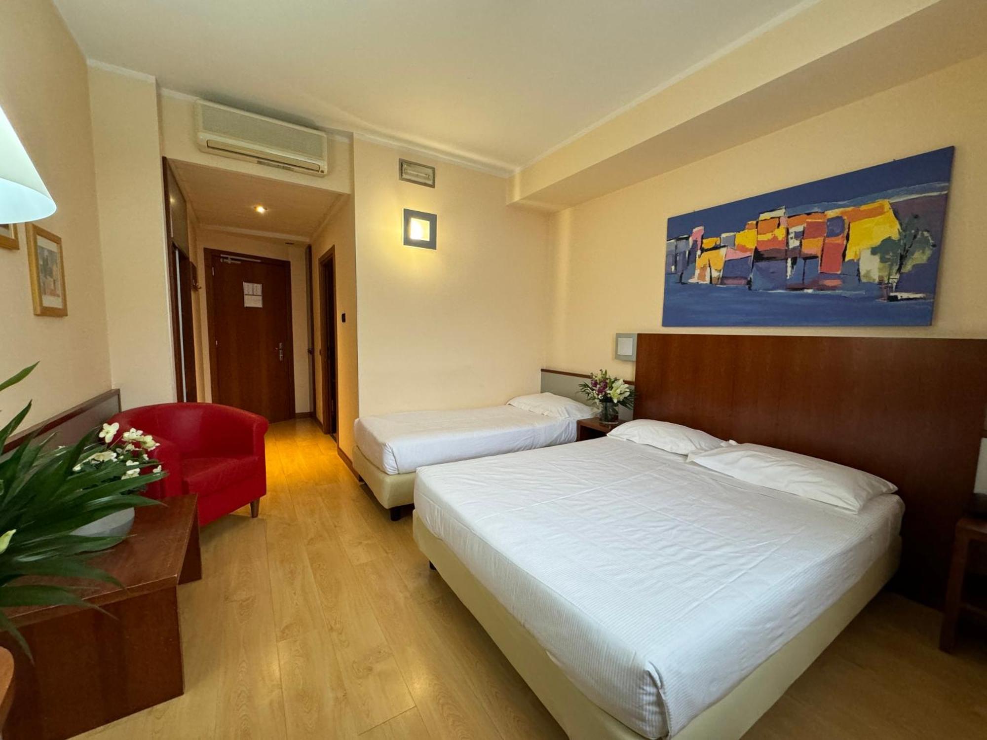 Euro Hotel Imola Exterior photo