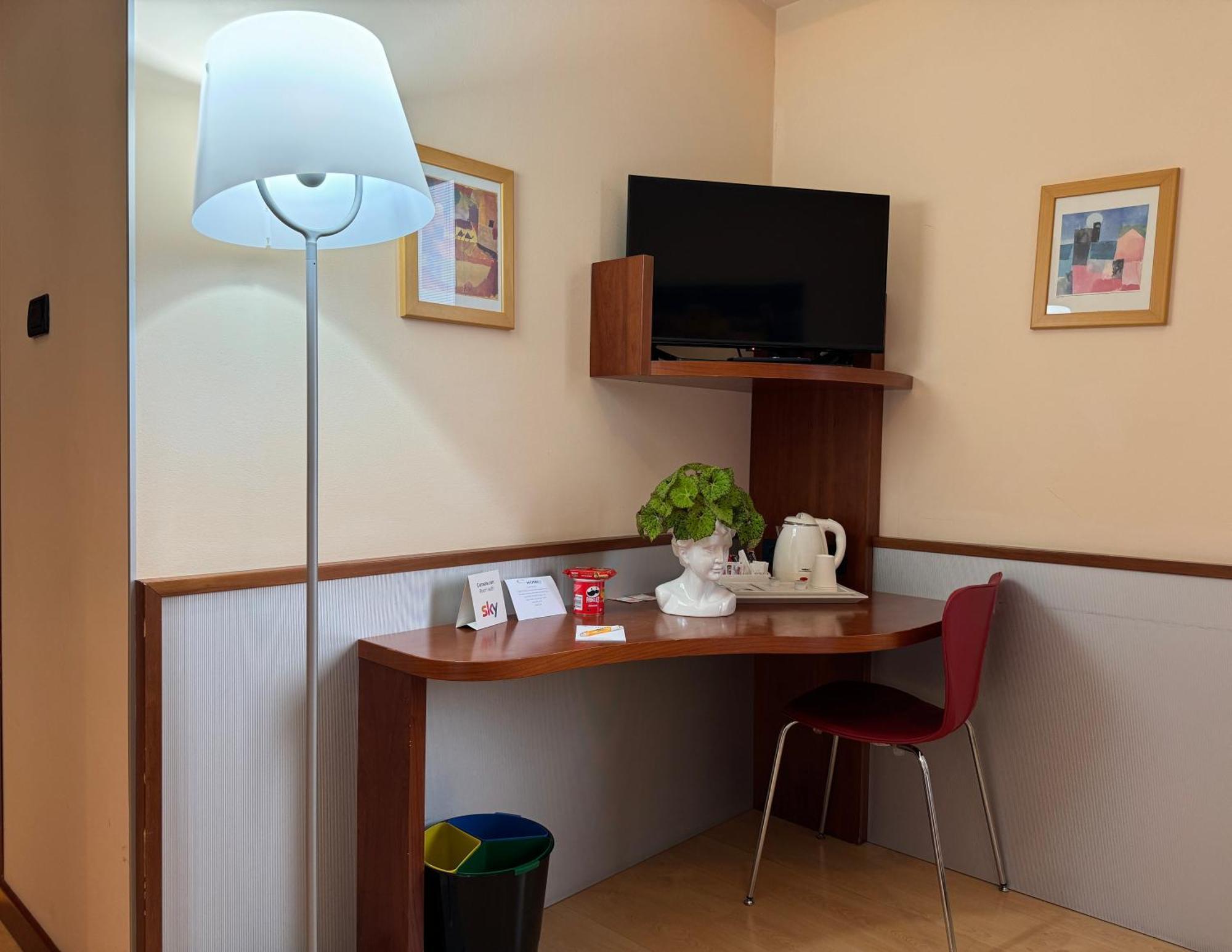 Euro Hotel Imola Exterior photo